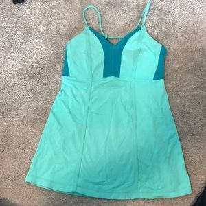 Lululemon Aqua and Blue Tank Size 6